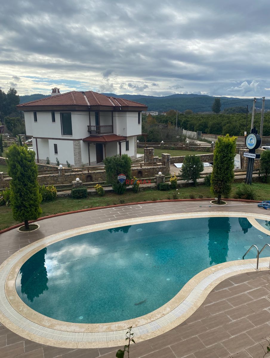 AKYAKA'DA ORMAN VE DENİZİ İLE DOĞAYLA İÇ İÇE YAŞAM