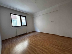 KİRALIK DAİRE İLKER CADDESI ÜZERİNDE 3+1 BOŞ YAPILI BOYALI OTURUMA HAZIR  