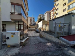 KİRALIK DAİRE İLKER CADDESI ÜZERİNDE 3+1 BOŞ YAPILI BOYALI OTURUMA HAZIR  