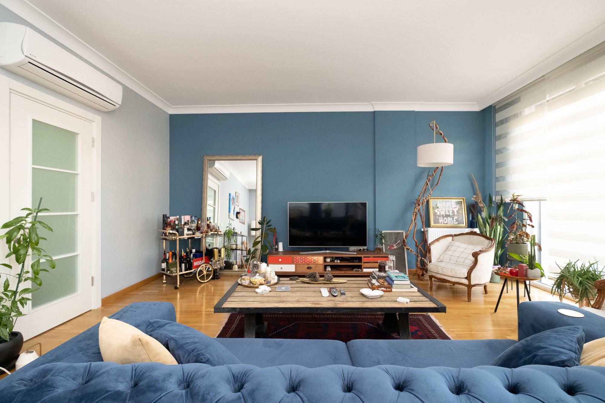 ERENKÖY & ABDÜLHALIK RENDA SOKAKTA, SATILIK BALKONLU DAIRE- BOŞ- 