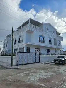 620 M2 ÖZEL MİMARİ,AKILLI EV SİSTEMLİ,TERASLI,SATILIK ULTRA LÜKS VİLLA