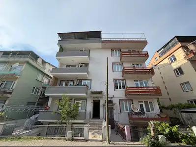 REMAX YAZ DAN ATATÜRK MAHALLESİNDE SATILIK ARAKAT DAİRE