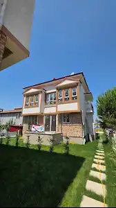 BİGA ŞİRİNTEPE MAHALLESİ KALAFAT YOLU VİLLALAR BÖLGESİNDE MÜSTAKİL TADINDA 4+1 SATILIK VİLLA