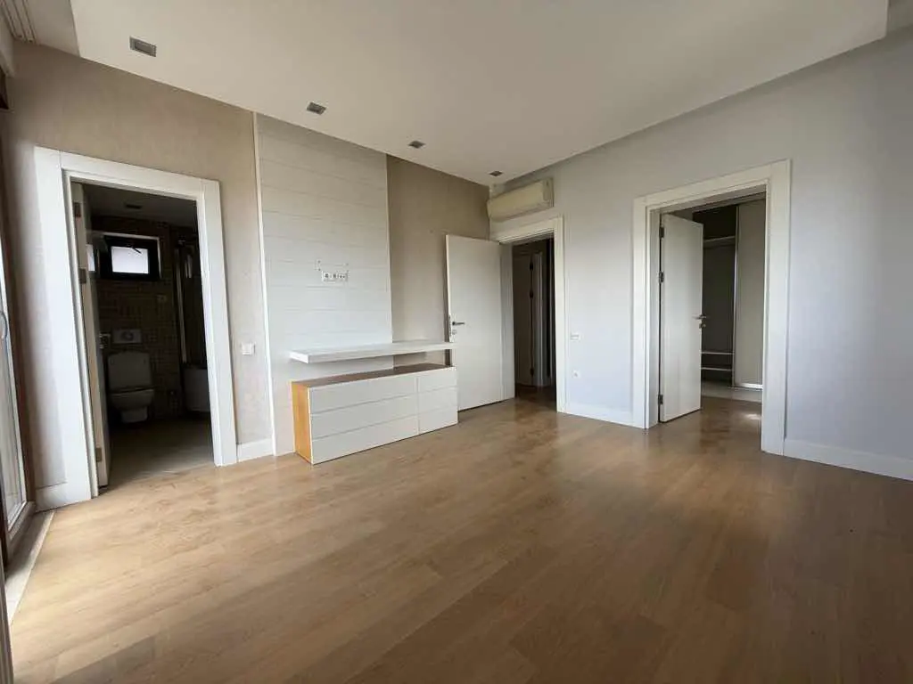 Property image 77