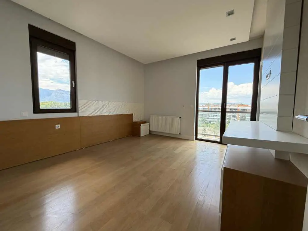 Property image 76