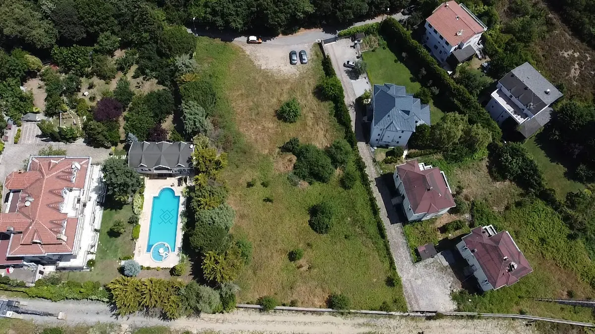 BEYKOZ ÇENGELDERE' DE 6 VİLLAYA KADAR PROJELENDİREBİLİR ARSA