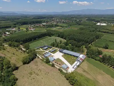 REMAX DIA'DAN DÜZCE KONAKLI RUHSATLI ÇİFTLİK TESİSİ VE ARSASI