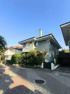 GÖKTÜRK RAVZA SİTESİ’NDE MÜSTAKİL BAHÇELİ 6+3 PRESTİJLİ VİLLA