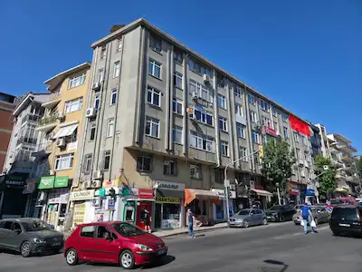 ÜSKÜDAR İCADİYE’DE BALKONLU 1+1 | 5. KAT | KREDİYE UYGUN