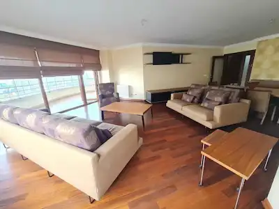 TARA PARK SİTESİ’NDE MERKEZİ KONUMDA GENİŞ 4+1 SATILIK  DAİRE
