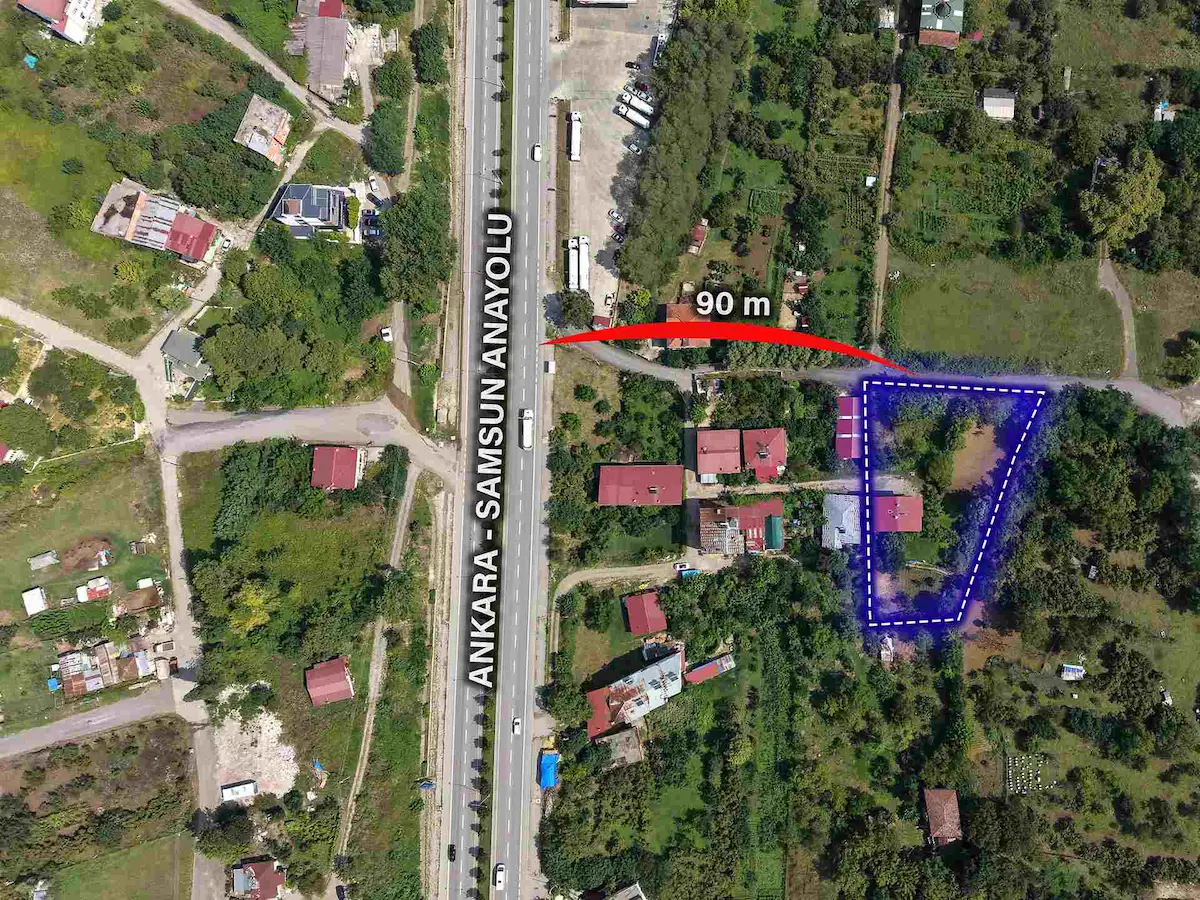 SAMSUN- ANKARA YOLUNA 300 M2 HİSSELİ TARLA SATILIK
