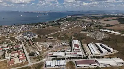 REMAX 'DAN ÇİFTLİKKÖY SANAYİ SİTESİNDE NET 120 M2 KİRALIK DÜKKAN