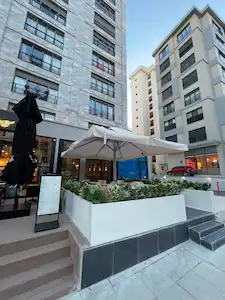 SUADIYE MINIBÜS CADDESI'NDE, TABELA DEĞERI YÜKSEK KIRALIK DÜKKAN