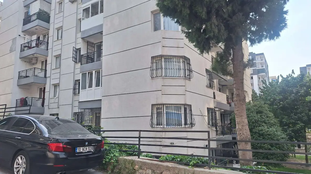 DOKUZ EYLÜL ÜNIVERSITE KARŞISI FUUL TADILATLI SATILIK 3+1 DAIRE