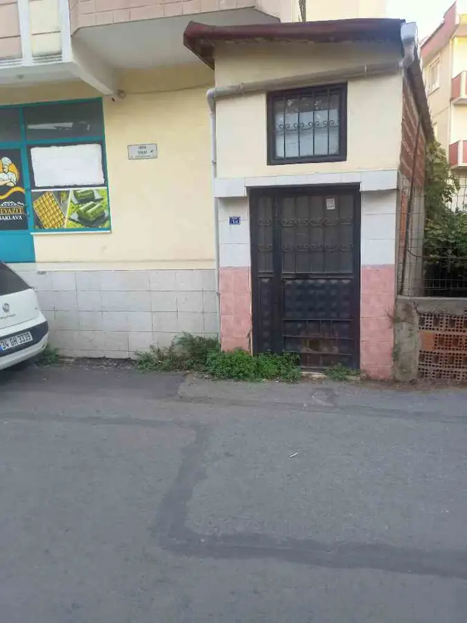 DARICA KAZIMKARABEKİR MAH. MEVLANA CAD. 207 METREKARE DEPO VE İŞYERİ