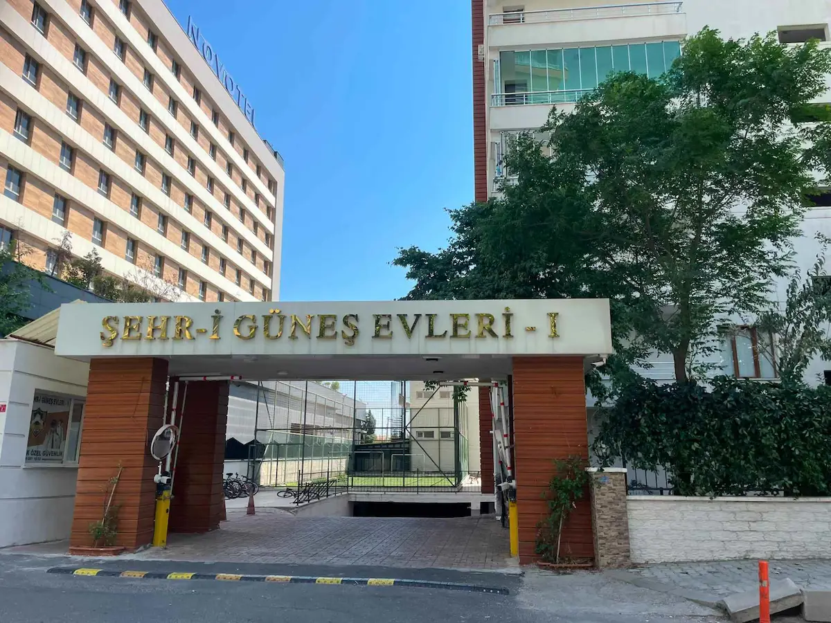 FORUM AVM YAKINI ŞEHR-I GÜNEŞ 1 SITESI'NDE 4+1 SATILIK DAIRE