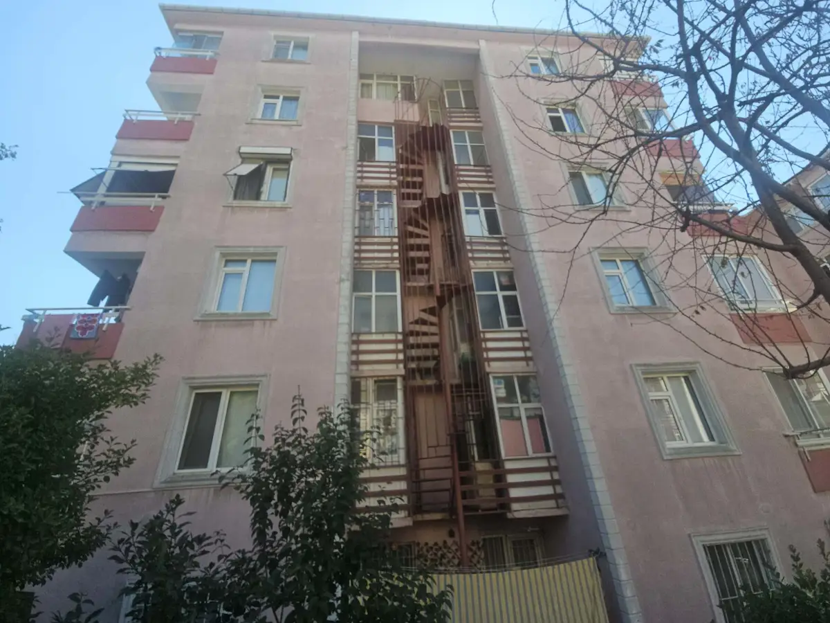 REMAX PRO 2 DEN YATIRIMLIK YILDIRIM SİTESİNDE ARA KAT DAİRE