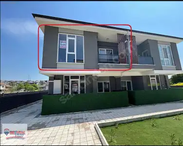 RE/MAX ŞEHİR'DEN ÖZDEN MAHALLESİNDE KİRALIK DAİRE