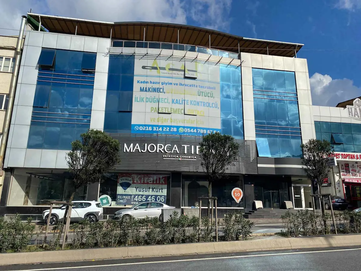 *REMAX ÖNCÜ *YUSUF KURT* ESENŞEHIR'DE 350M² KIRALIK DÜKKAN