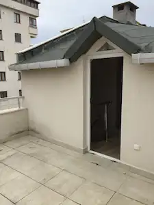 MALTEPE BAĞLARBAŞI'NDA TERASLI 3+1 BAKIMLI SATILIK DUBLEKS DAİRE