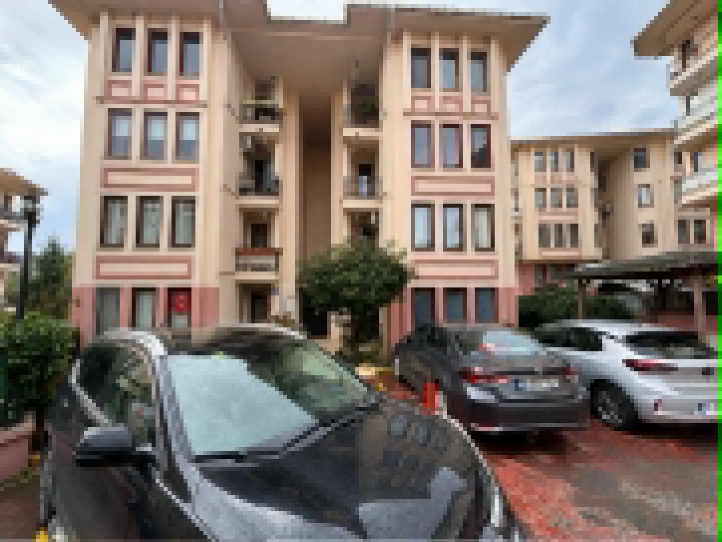 SARIYER ÖZDEN SİTESİ’NDE KİRALIK 3+1 DAİRE