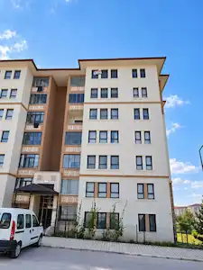 REMAX ARTIS'TEN ABDURRAHMAN GAZI TOKILERDE KIRALIK 3+1 DAIRE