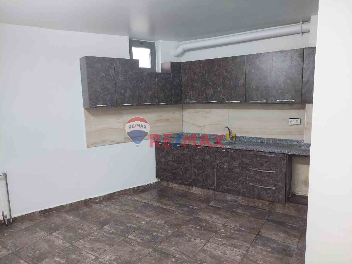 ŞİLE OTOYOLUNA CEPHE MUHTEŞEM KONUMDA KİRALIK KOMPLE BİNA/PLAZA