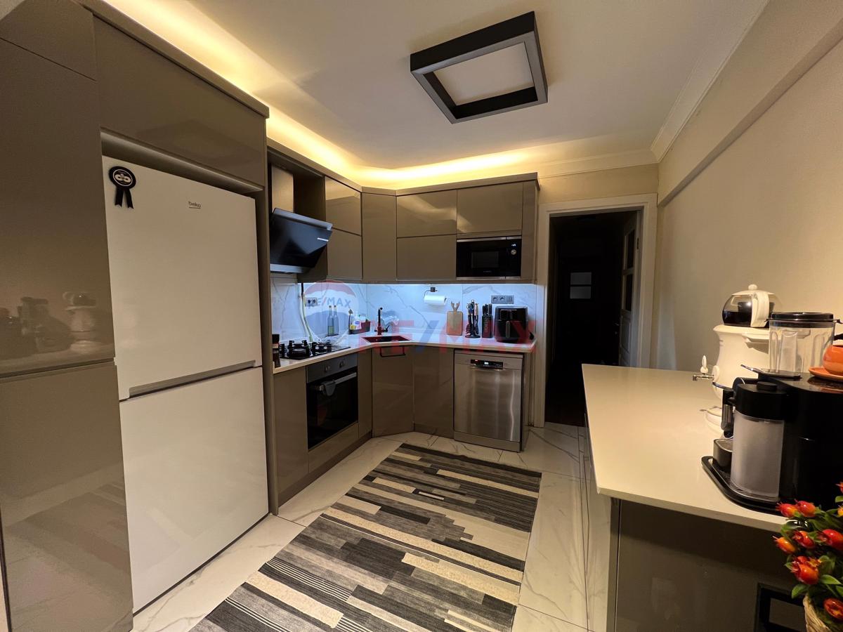 BUCA MERKEZDE 3+1 İÇİ YENİLENMİŞ SATILIK DAİRE 