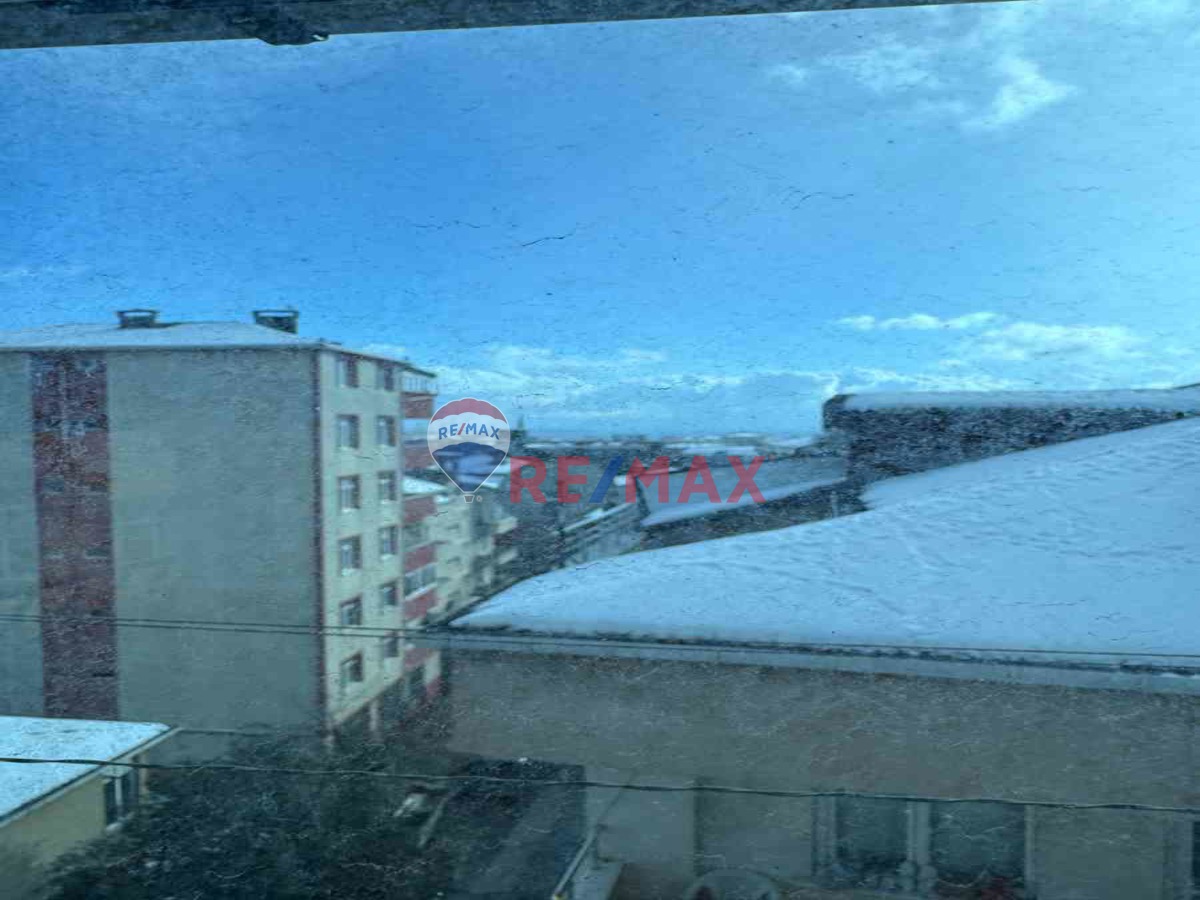 PENDIK FEVZI ÇAKMAK MAHALLE KIRALIK 4+1 DAIRE 