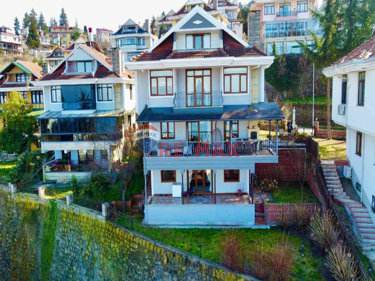 PINARKENT VILLALARINDA SATILIK FIRSAT 4+2 VILLA