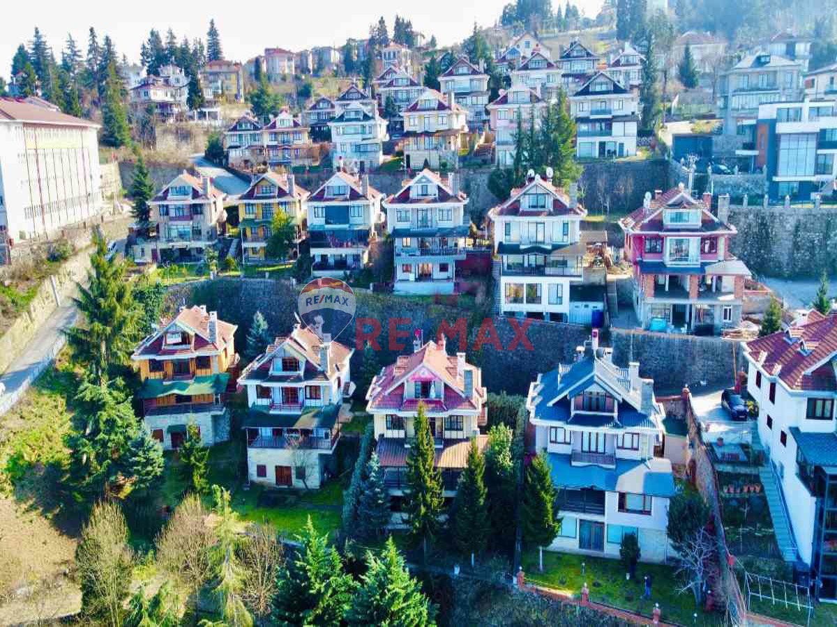 PINARKENT VILLALARINDA SATILIK FIRSAT 4+2 VILLA