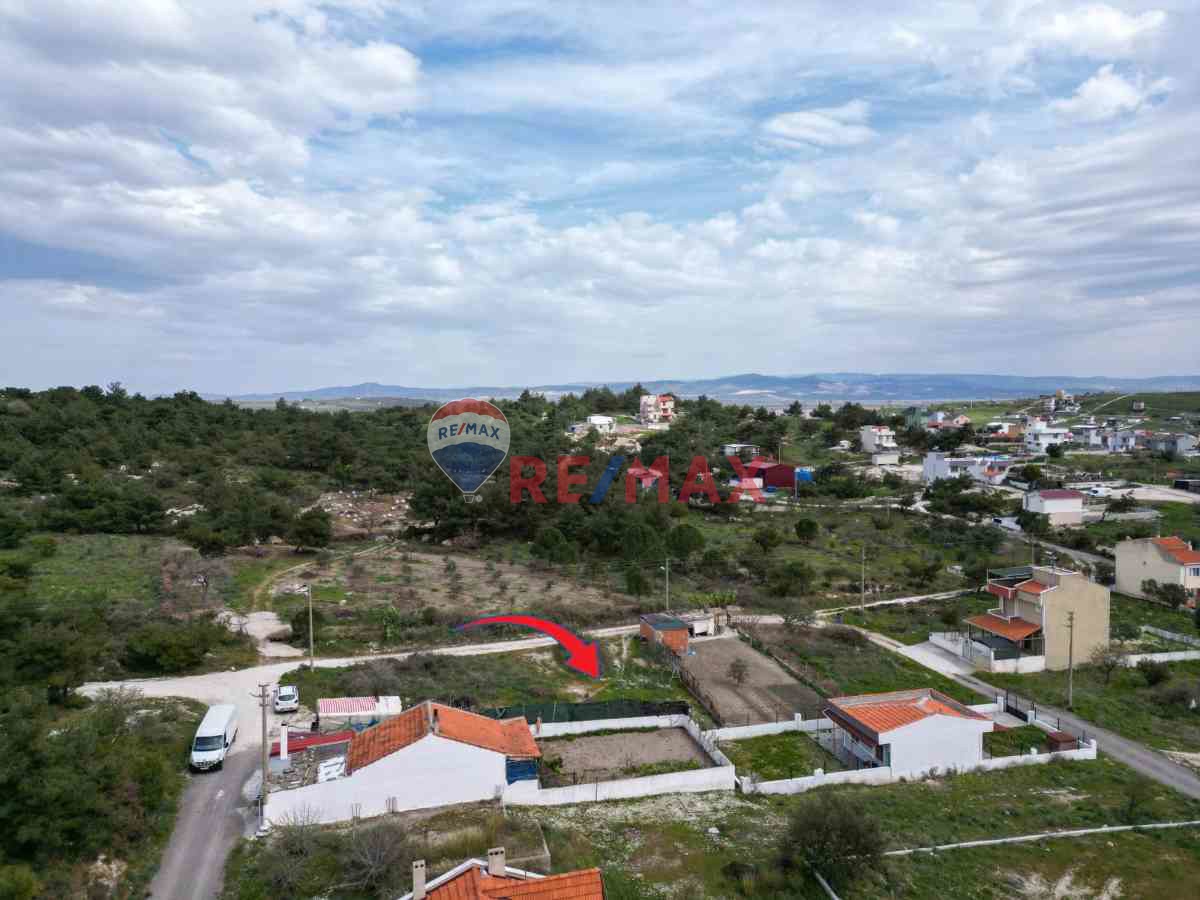 ÇANDARLI MAVİKENT'TE VİLLA İMARLI ARSA