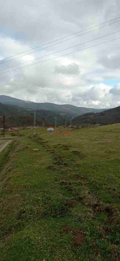 REMAX PARLA DAN SAMSUN ÇAKALLI KÖY İÇİ BAHÇEMİZ SİZ DEĞERLİYATİRMCILARİMIZIN BEĞENİSİNE SUNULUYOR.