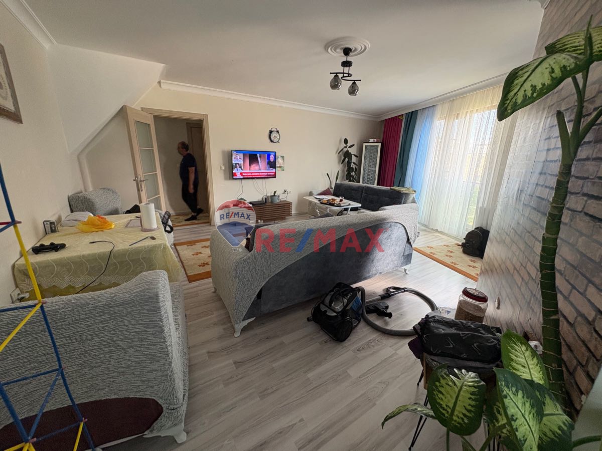 SANCAKTEPE EYÜPSULTAN MAH SATILIK ÜSTDUBLEKS