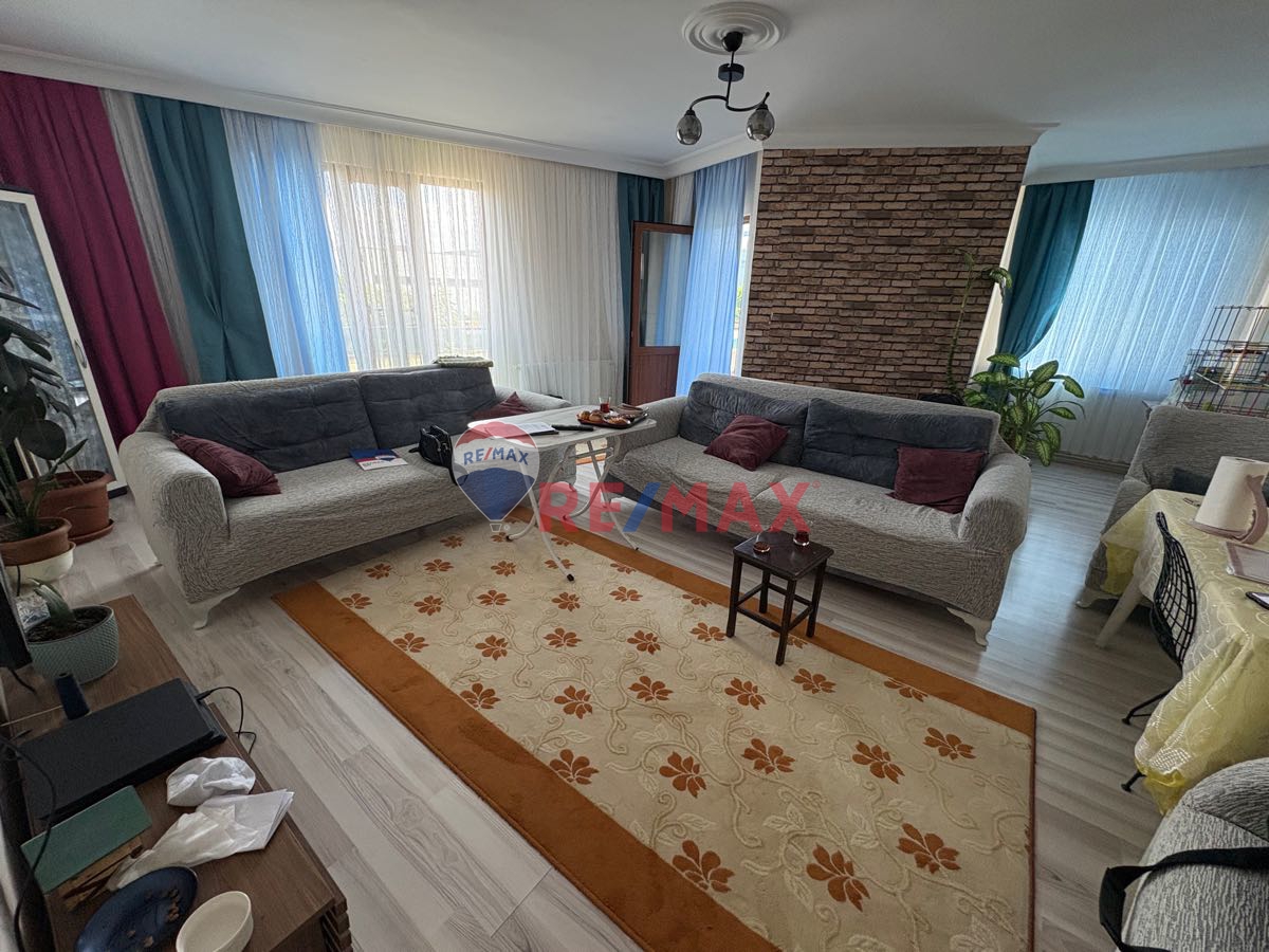 SANCAKTEPE EYÜPSULTAN MAH SATILIK ÜSTDUBLEKS