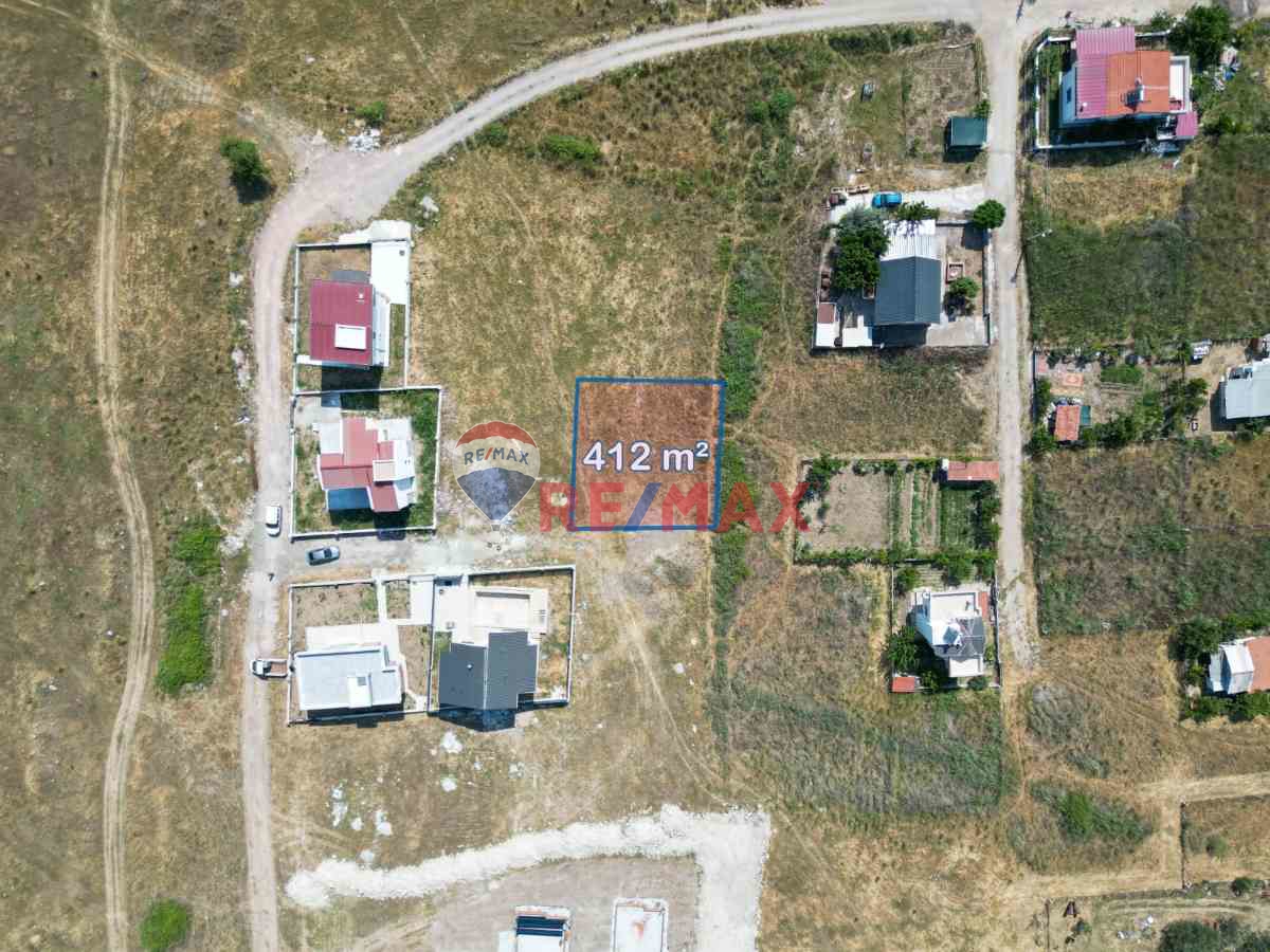 DIKILI İSMETPAŞADA SATILIK 412 M² MÜSTAKIL VILLA ARSASI!