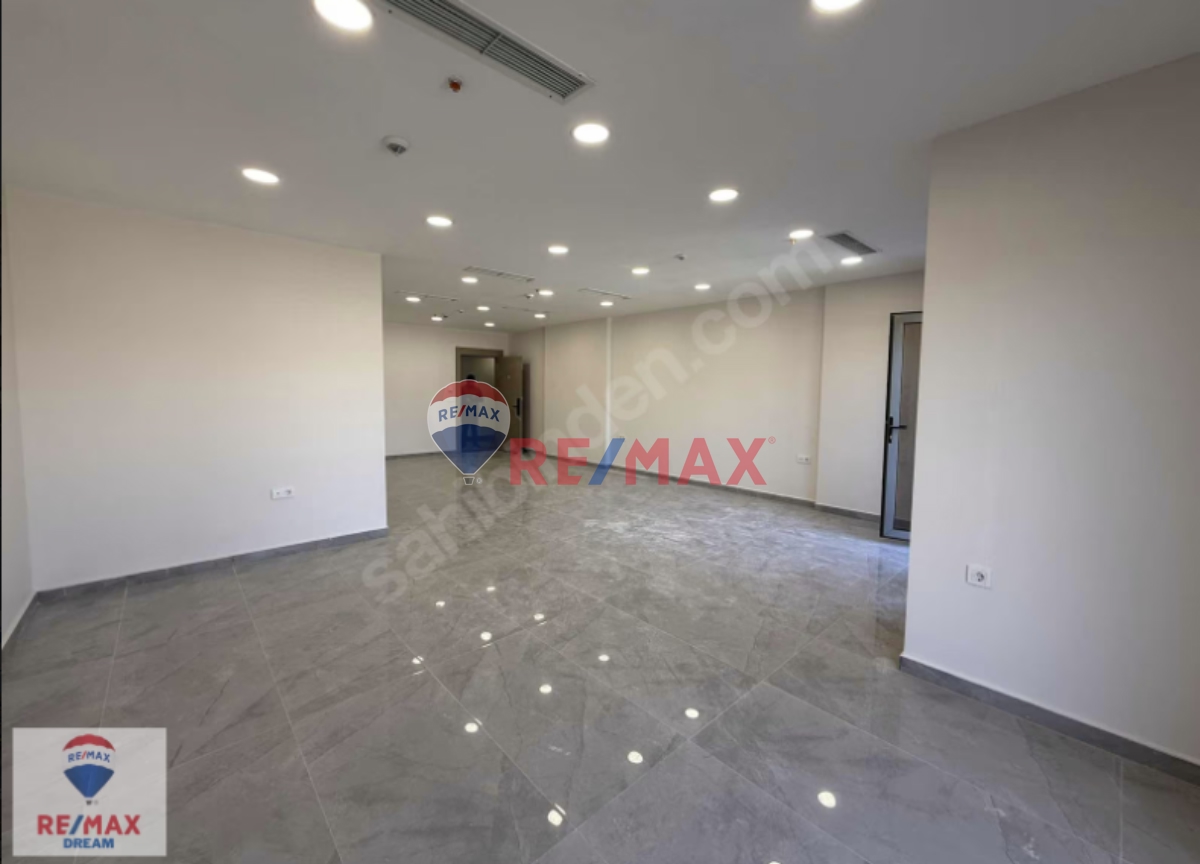 RE/MAXDREAMDEN KİRALIK MARS OFFICE PROJESİNDE 60 M² YAPILI OFİS