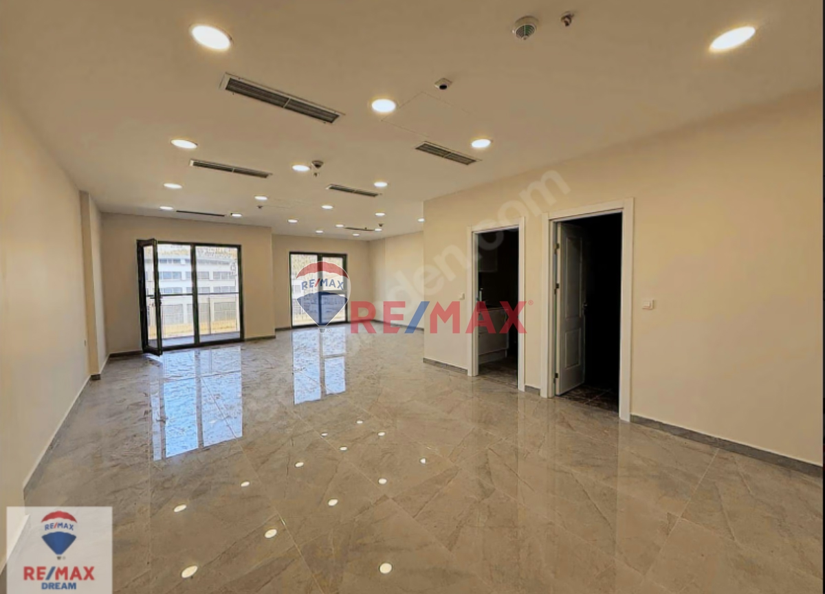 RE/MAXDREAMDEN KİRALIK MARS OFFICE PROJESİNDE 60 M² YAPILI OFİS