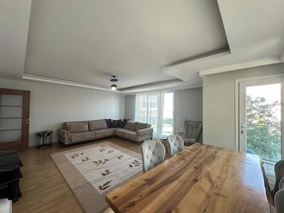 CAMELLİA 2 EVLERİ SATILIK ARA KAT GENİŞ 3+1