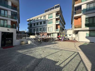 CAMELLİA 2 EVLERİ SATILIK ARA KAT GENİŞ 3+1