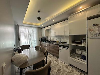 CAMELLİA 2 EVLERİ SATILIK ARA KAT GENİŞ 3+1