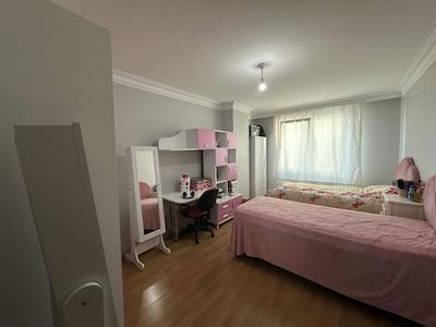 CAMELLİA 2 EVLERİ SATILIK ARA KAT GENİŞ 3+1