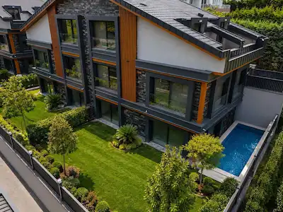 USKUMRUKÖY–ZEKERİYAKÖY HATTINDA ÖZEL HAVUZLU YENİ PROJEDE 4+1 VE 5+1 LÜKS VILLALAR