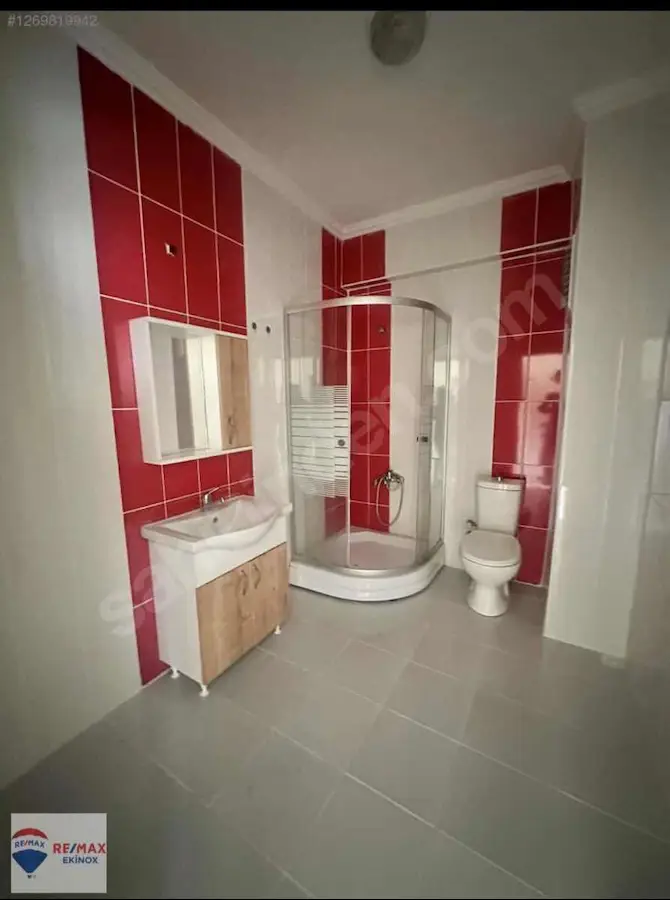LÜLEBURGAZ SELYAP EVLERİ 3. ARA SOKAK MAHALLESİNDE RE/MAX EKİNOX'TAN 3+1 SATILIK
