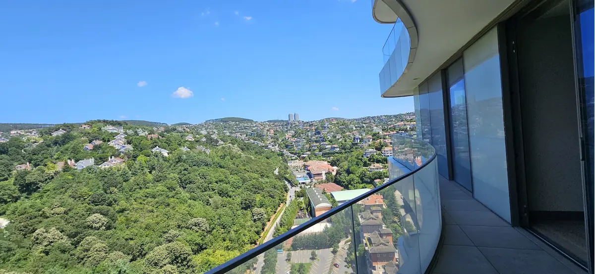ACARKENT’TE 22. KAT | BEYKOZ KONAKLARI MANZARALI | 2+1 | 142 M² NET | BALKONLU