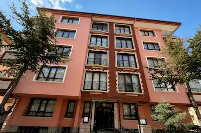 DİKMEN AKPINAR MAHALLESİNDE 3+1 150 M² NET FULL YAPILI