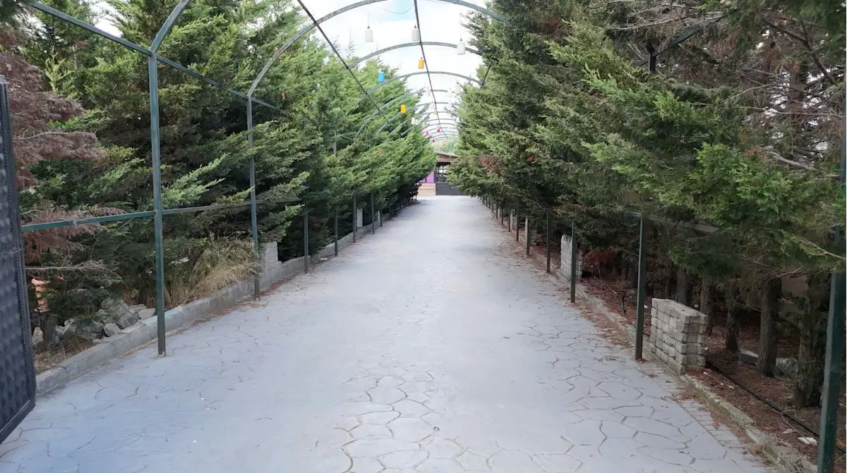  6500M2 ALAN İÇERİSİNDE DEVREN KİRALIK CAFE & RESTAURANT