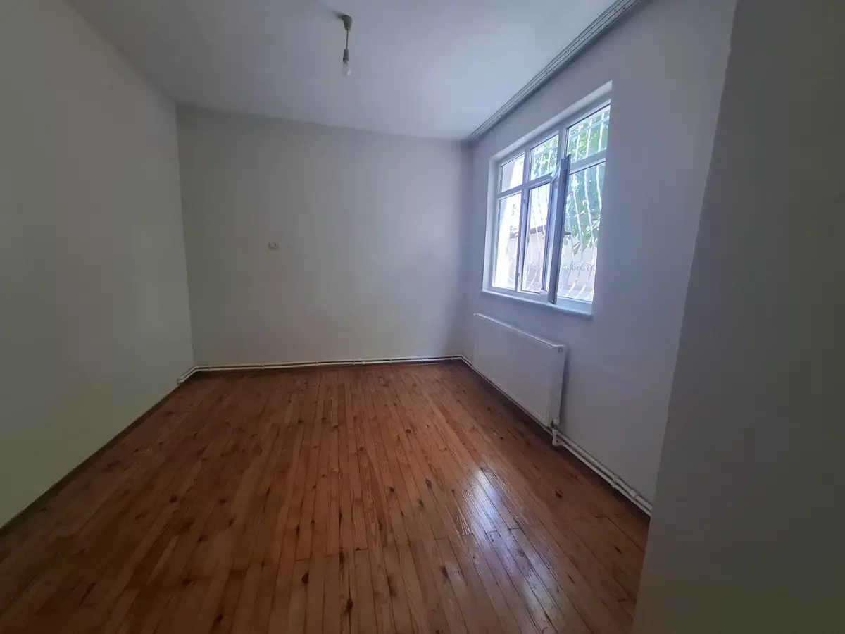EMEKEVLER MAH.DE MERKEZİ KONUMDA 3+1 KİRALIK