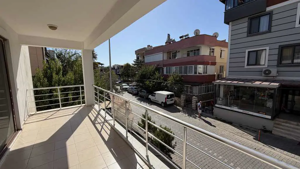KÜÇÜKKUYU MERKEZ 2+1 SATILIK DAİRE