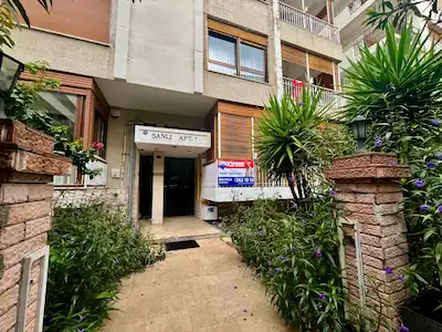 BOSTANLI’DA MERKEZİ KONUMDA 3+1 KİRALIK DAİRE